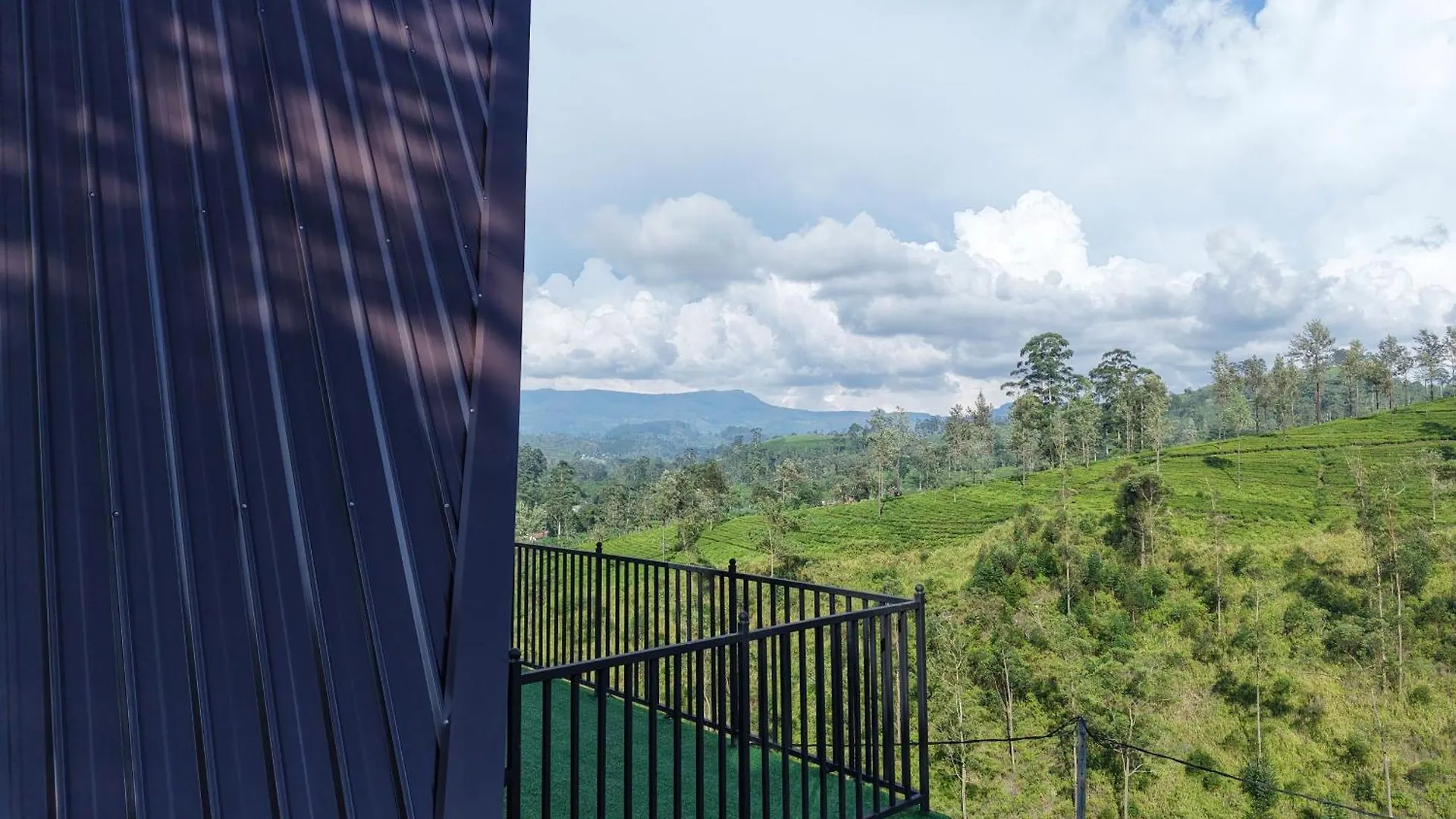 Solitary Green Cabins Lindula 0*,